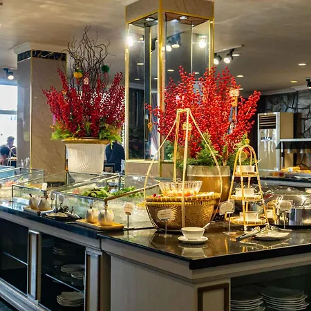 Royal Hotel Saigon-2